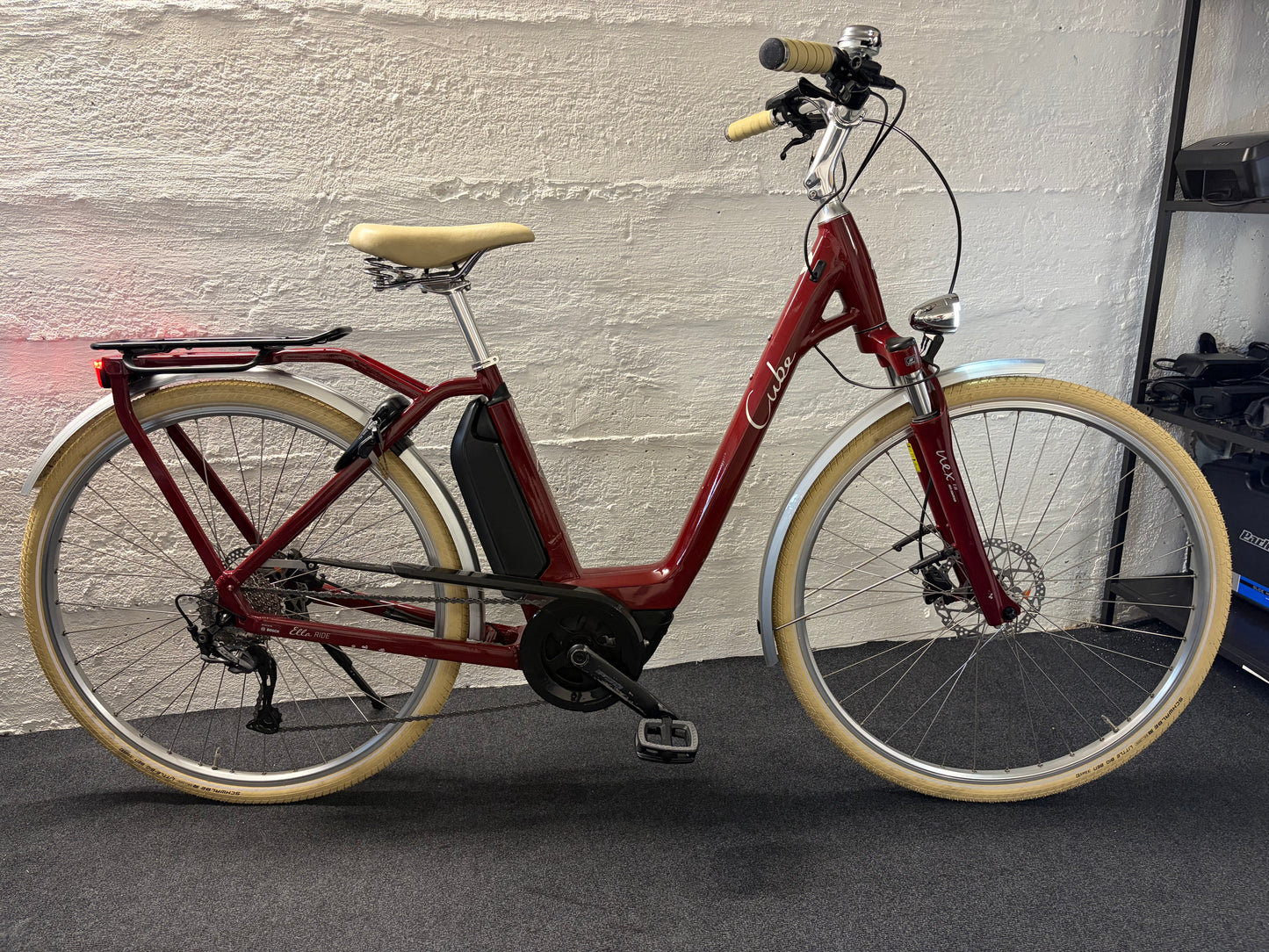 Cube Ella Ride Hybrid in S (42cm)